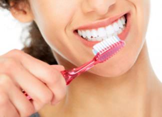 Як чистити зуби правильно